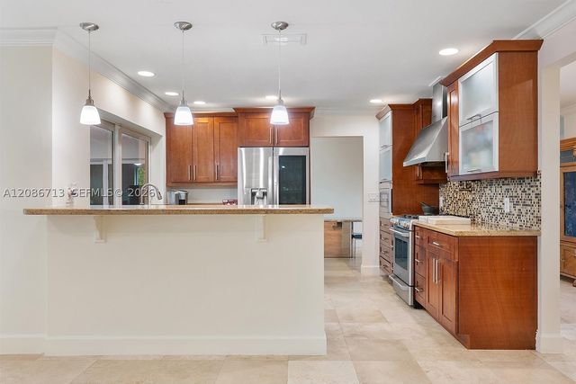 7111 Bamboo St, Miami Lakes, FL 33014