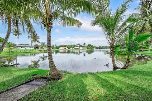 7111 Bamboo St, Miami Lakes, FL 33014