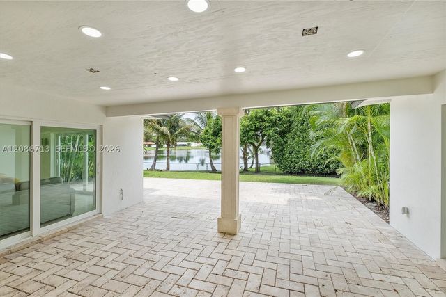 7111 Bamboo St, Miami Lakes, FL 33014