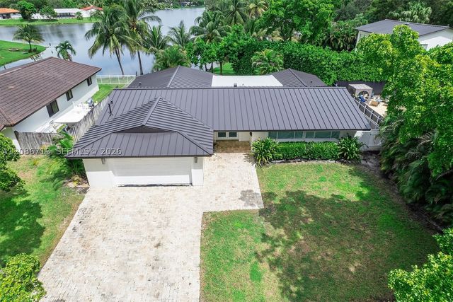 7111 Bamboo St, Miami Lakes, FL 33014