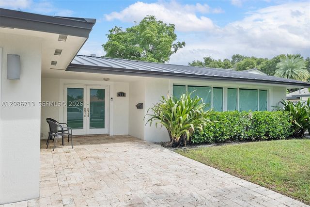 7111 Bamboo St, Miami Lakes, FL 33014