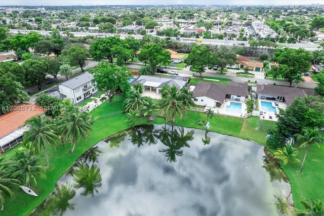 7111 Bamboo St, Miami Lakes, FL 33014