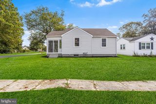 13 S BRILL AVE, Berlin, NJ 08009