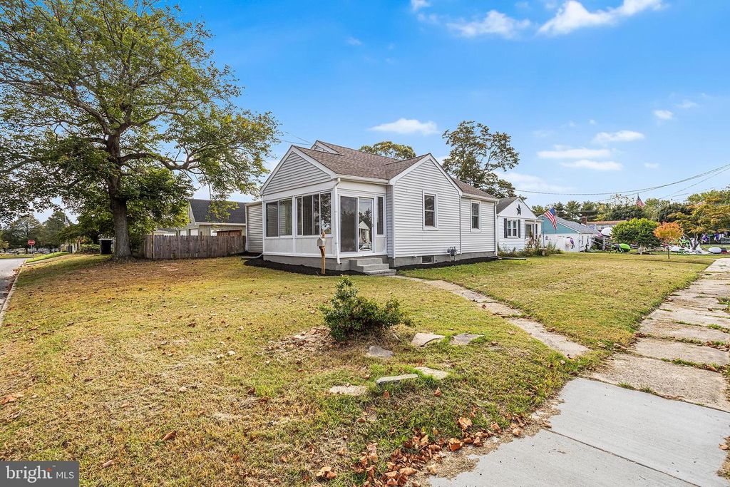 13 S BRILL AVE, Berlin, NJ 08009