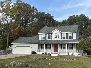 8410 Pineview Lake Drive, Linden, MI 48451