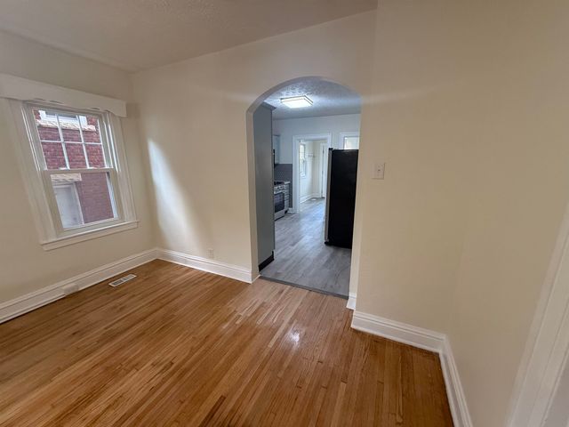 1010 13th Street, Huntington, WV 25701