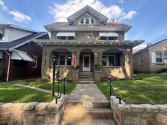 1010 13th Street, Huntington, WV 25701