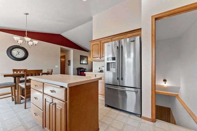 5056 SNAPDRAGON CIRCLE, Little Suamico, WI 54141