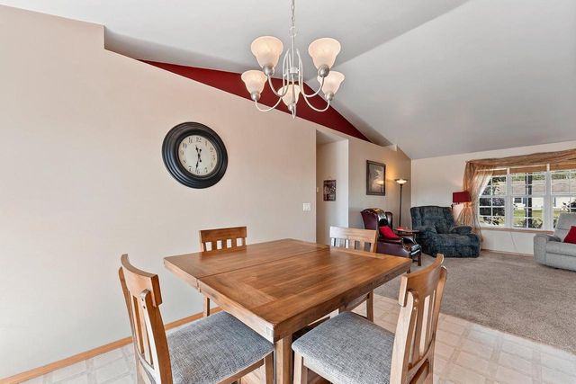 5056 SNAPDRAGON CIRCLE, Little Suamico, WI 54141