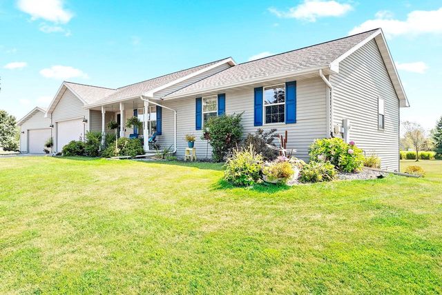 5056 SNAPDRAGON CIRCLE, Little Suamico, WI 54141