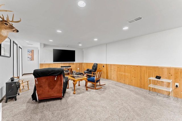 5056 SNAPDRAGON CIRCLE, Little Suamico, WI 54141