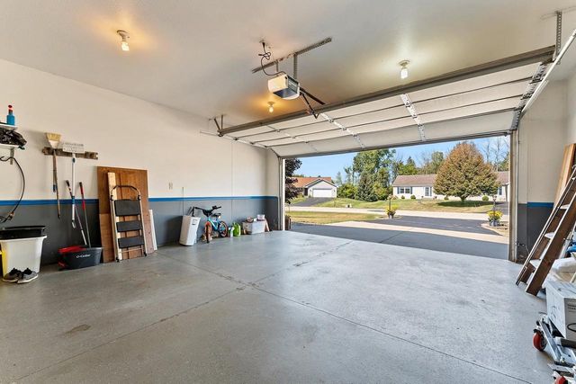 5056 SNAPDRAGON CIRCLE, Little Suamico, WI 54141