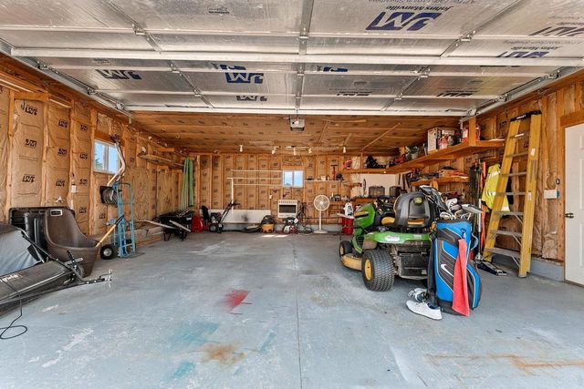5056 SNAPDRAGON CIRCLE, Little Suamico, WI 54141