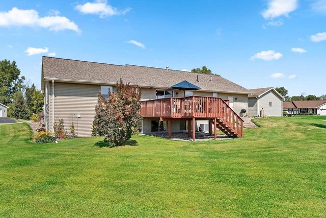 5056 SNAPDRAGON CIRCLE, Little Suamico, WI 54141