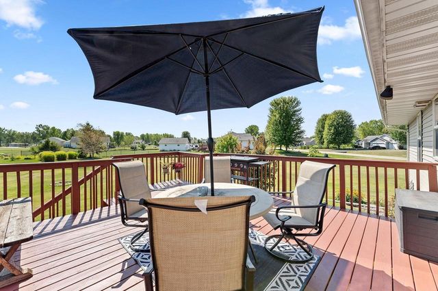 5056 SNAPDRAGON CIRCLE, Little Suamico, WI 54141