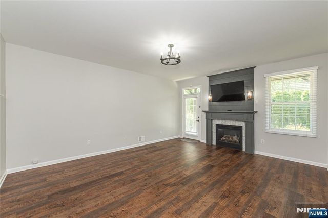 46 Devonshire Drive, Clifton, NJ 07013