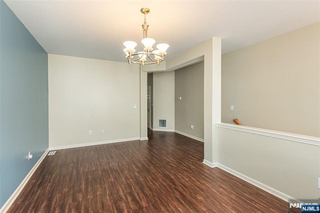46 Devonshire Drive, Clifton, NJ 07013