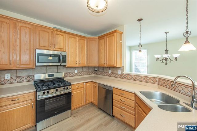 46 Devonshire Drive, Clifton, NJ 07013