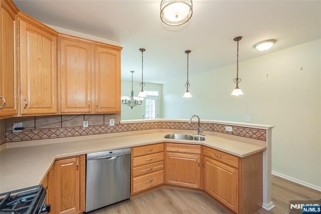 46 Devonshire Drive, Clifton, NJ 07013