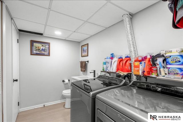 5615 Hallcliffe Court, Lincoln, NE 68516
