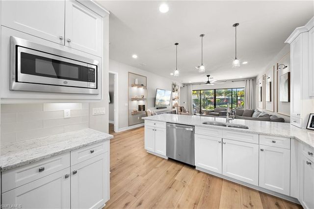 4481 Aurora ST, Naples, FL 34119