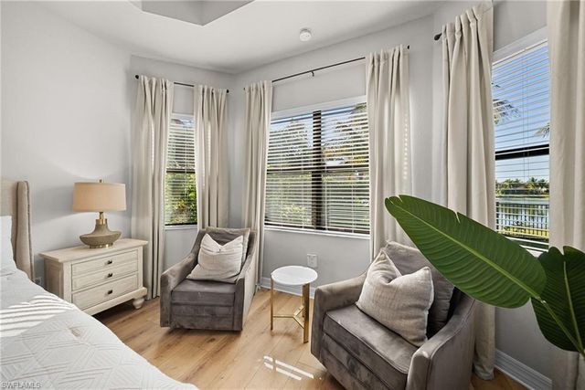 4481 Aurora ST, Naples, FL 34119