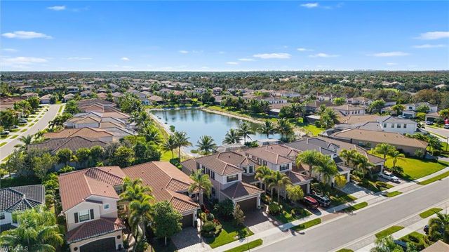 4481 Aurora ST, Naples, FL 34119