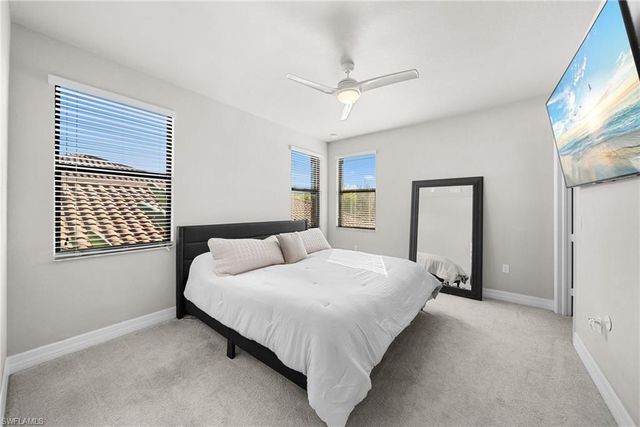 4481 Aurora ST, Naples, FL 34119