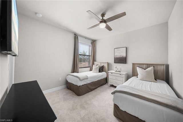 4481 Aurora ST, Naples, FL 34119