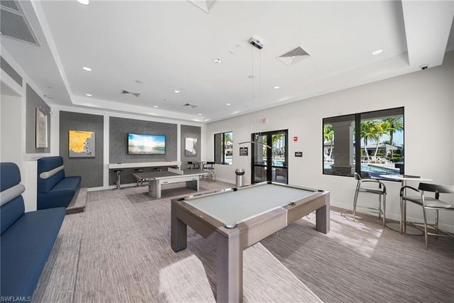 4481 Aurora ST, Naples, FL 34119