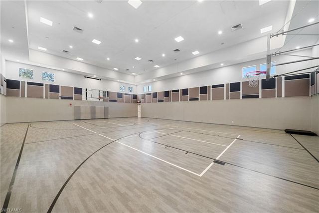 4481 Aurora ST, Naples, FL 34119