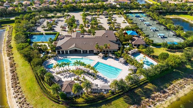 4481 Aurora ST, Naples, FL 34119