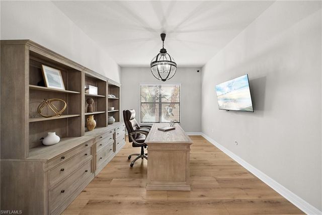 4481 Aurora ST, Naples, FL 34119