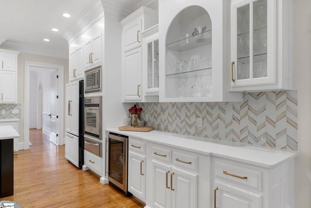 204 Kilgore Circle, Simpsonville, SC 29681
