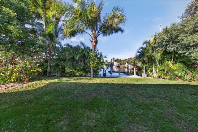 371 SE 3rd St, Pompano Beach, FL 33060