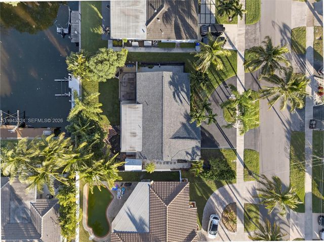 371 SE 3rd St, Pompano Beach, FL 33060
