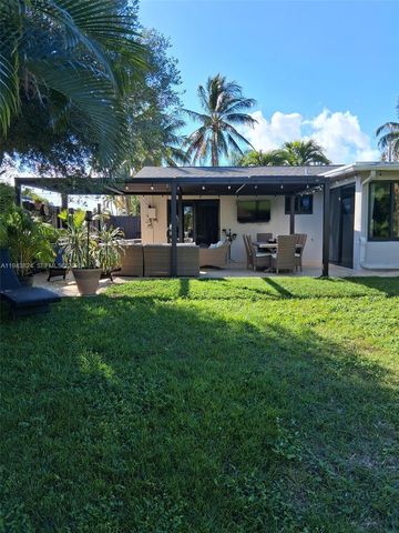 371 SE 3rd St, Pompano Beach, FL 33060