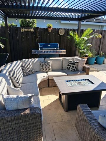 371 SE 3rd St, Pompano Beach, FL 33060