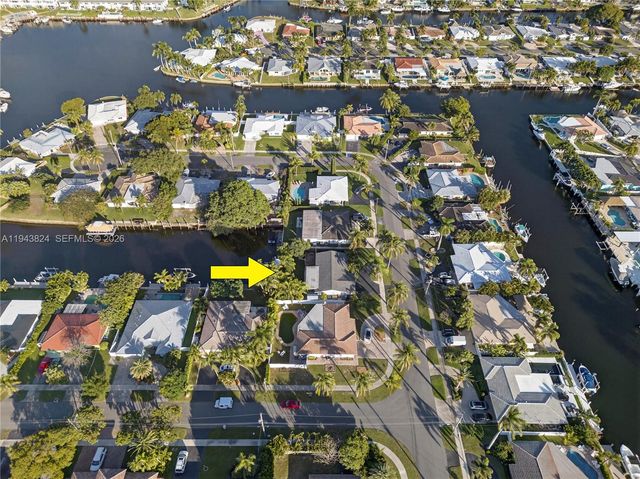 371 SE 3rd St, Pompano Beach, FL 33060