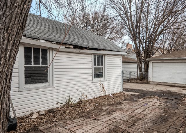 1435 Grove Avenue, Berwyn, IL 60402