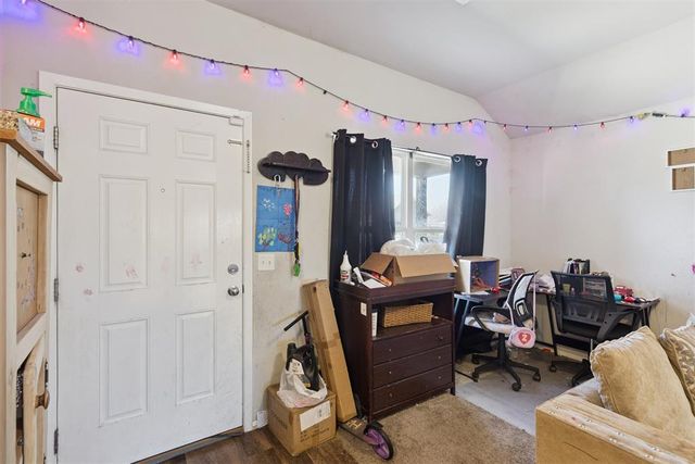 100 N L Avenue, El Reno, OK 73036