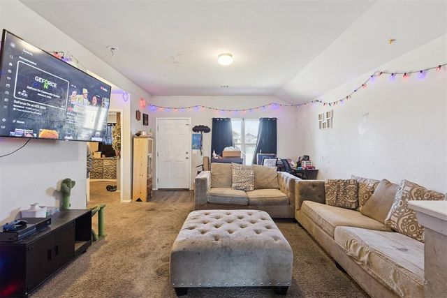 100 N L Avenue, El Reno, OK 73036