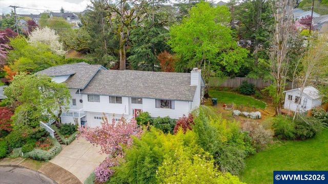1203 Talana Ct NW, Salem, OR 97304