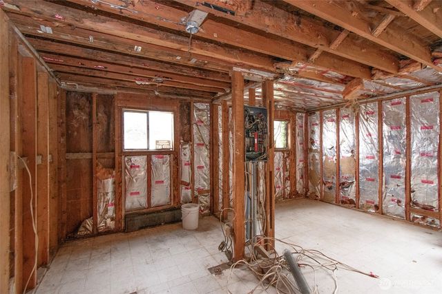 1101 E Second Street, Port Angeles, WA 98362