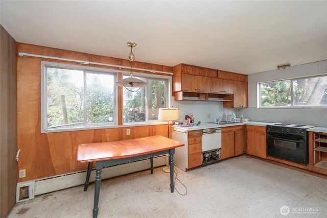 1101 E Second Street, Port Angeles, WA 98362