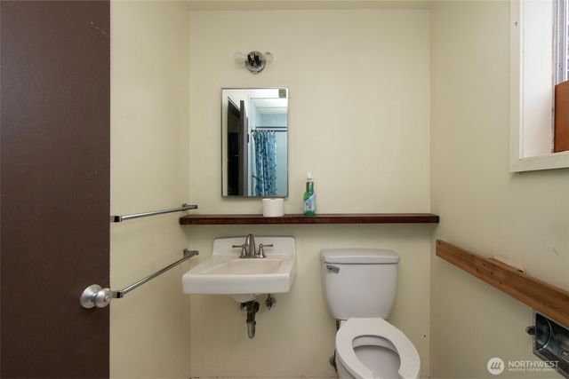 1101 E Second Street, Port Angeles, WA 98362