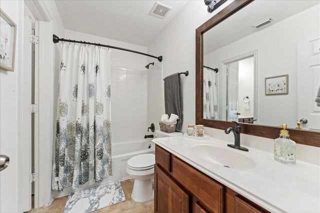 1726 Summergate Drive, Conroe, TX 77304