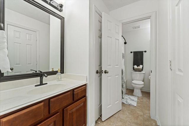 1726 Summergate Drive, Conroe, TX 77304