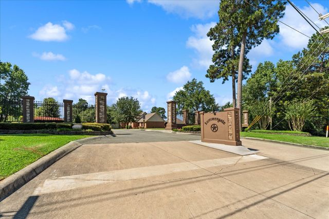 1726 Summergate Drive, Conroe, TX 77304