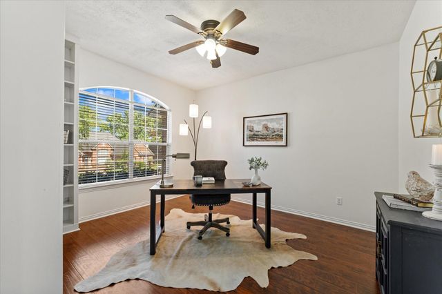 1726 Summergate Drive, Conroe, TX 77304